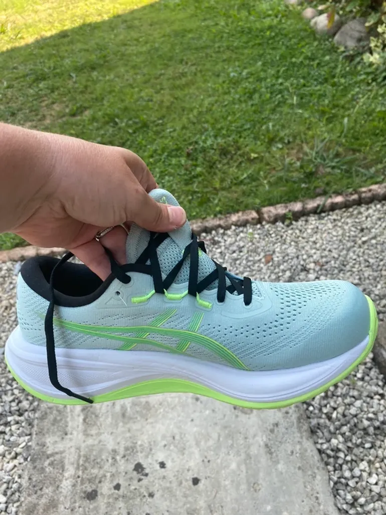 Asics Running Shoes bike usato — immagine 4 di 11