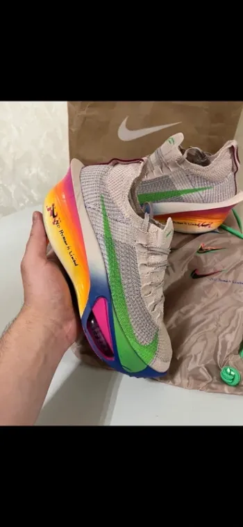 Used Nike Air Zoom Alphafly Next% 3 bike — image 3 of 9