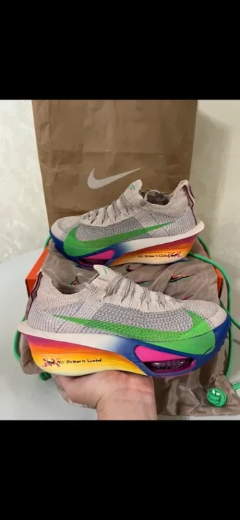 Used Nike Air Zoom Alphafly Next% 3 bike — image 1 of 9