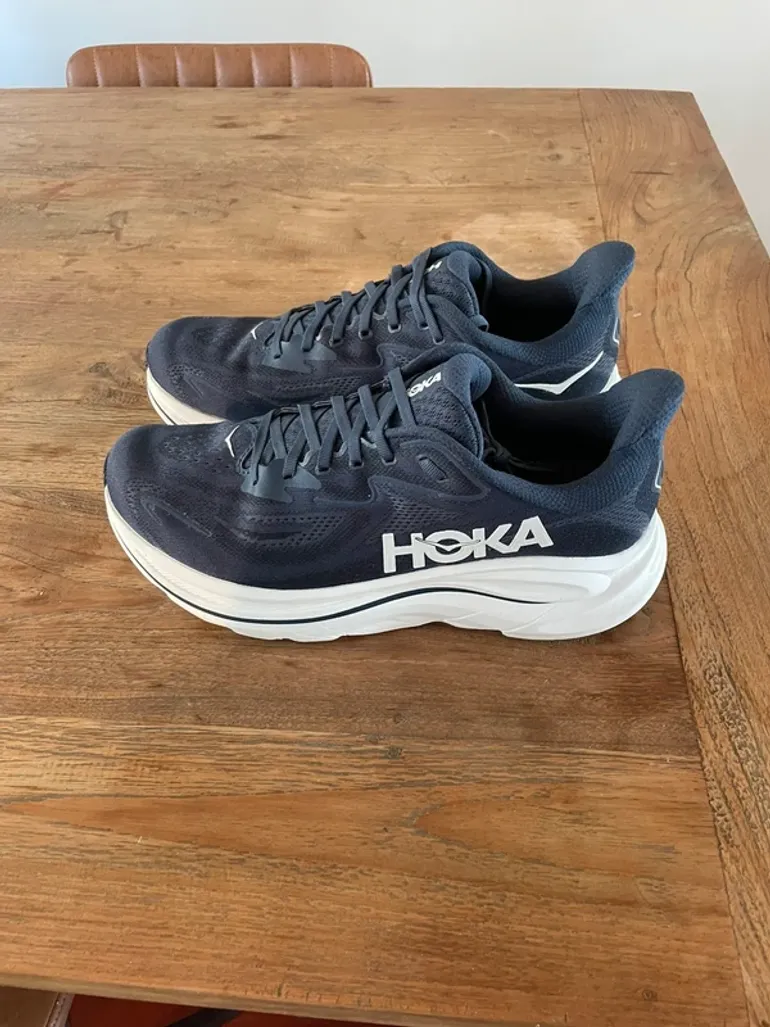 Used Hoka Clifton 10 bike — image 4 of 5