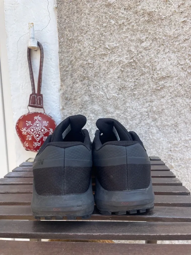Salomon Goretex Trailrunning Shoes bike d'occasion — image 2 sur 6