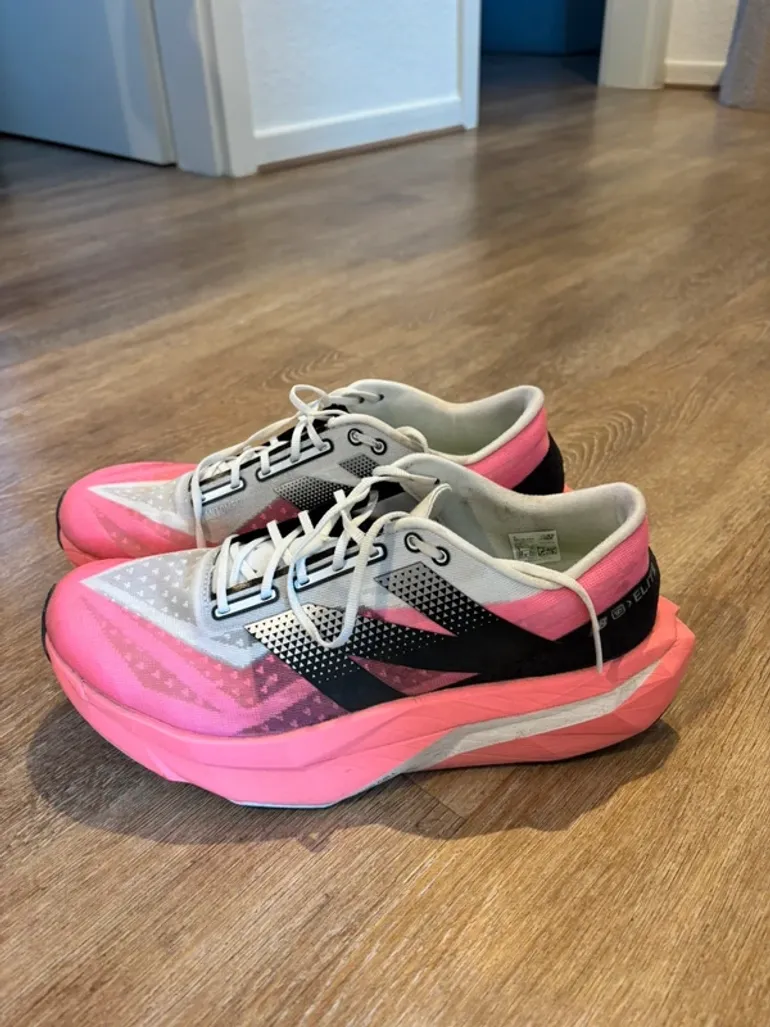 Gebrauchtes New Balance SC Elite bike — Bild 2 von 6
