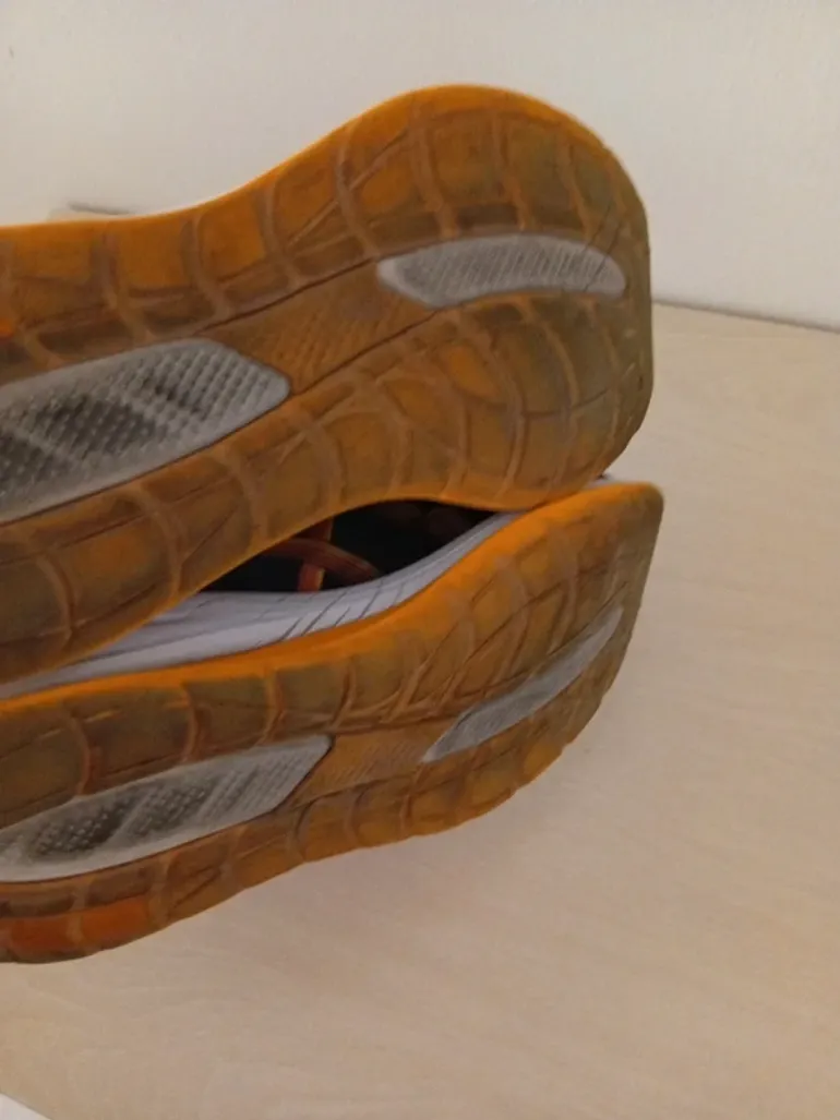Used Asics Cumulus 28 bike — image 10 of 10