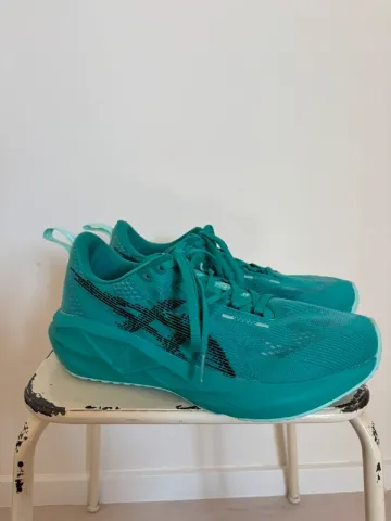 Asics Novablast 5 Running Shoes d'occasion