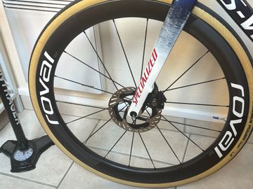 Used Roval CLX 2 Team Wheels 2025 bike — image 3 of 6