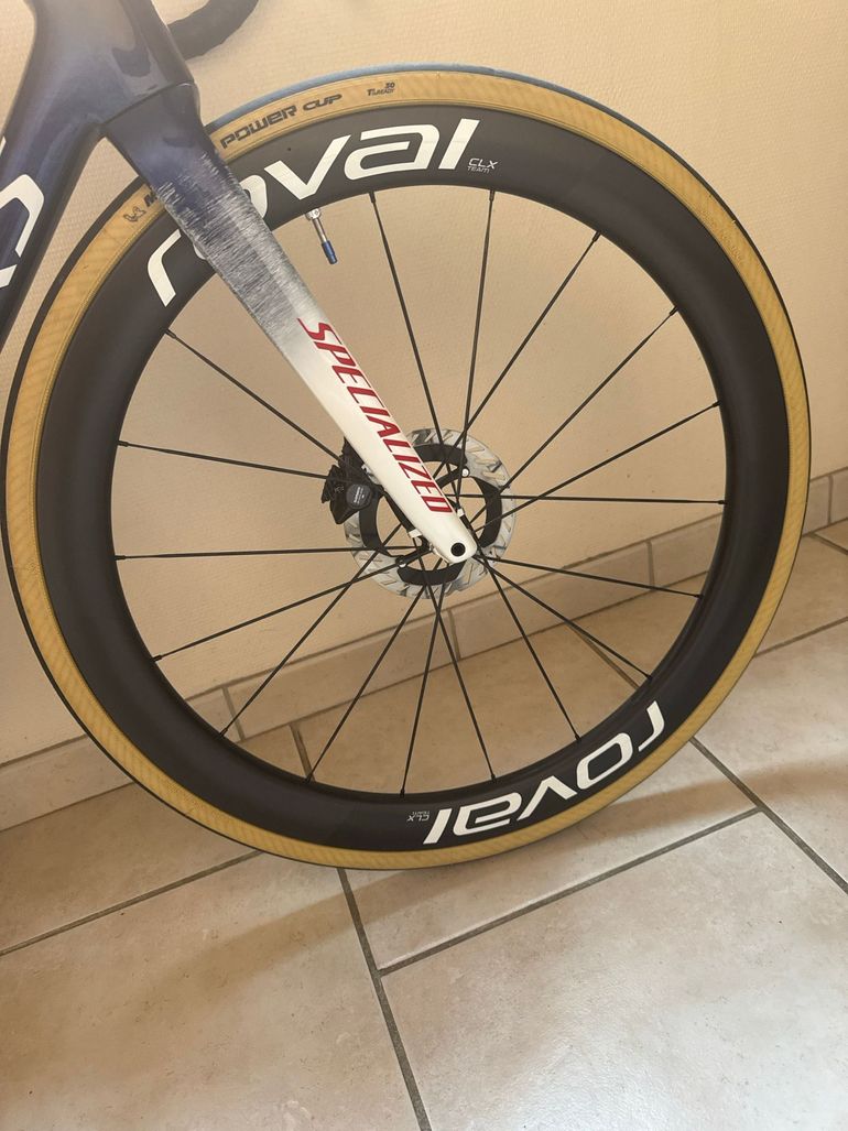 Gebrauchtes Roval CLX 2 Team Wheels 2025 bike — Bild 5 von 6
