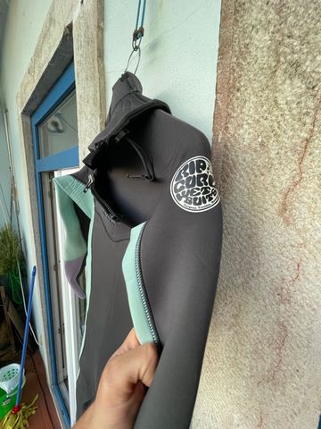Tweedehands Rip Curl Dawnpatrol Wetsuit 2023 bike — afbeelding 3 van 13