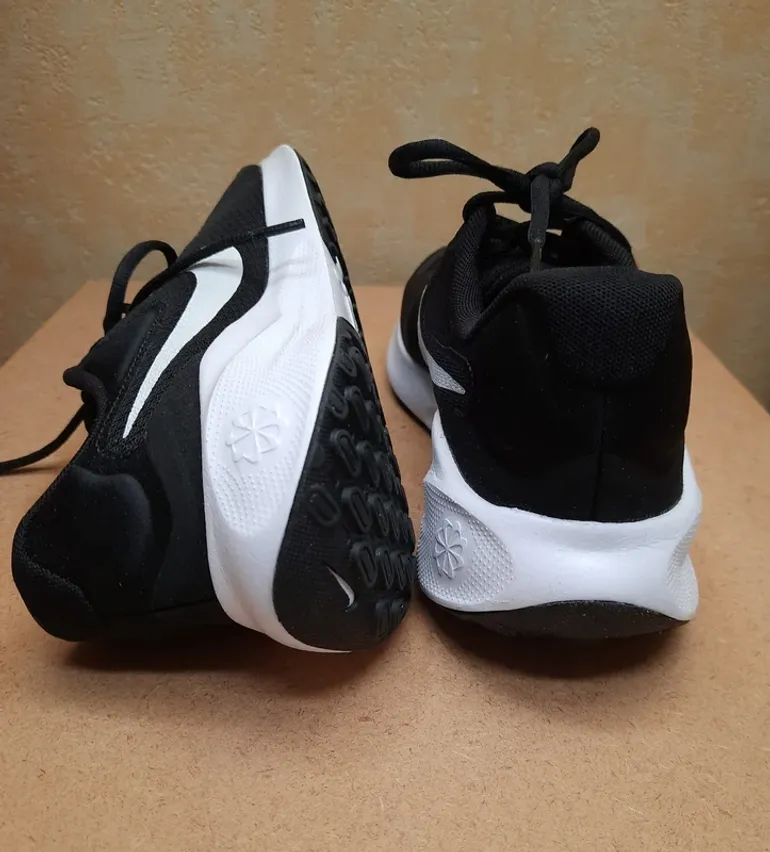 Gebrauchtes Nike Révolution 7 bike — Bild 11 von 15