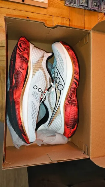 Saucony Endorphin Speed 5 bike d'occasion — image 6 sur 7