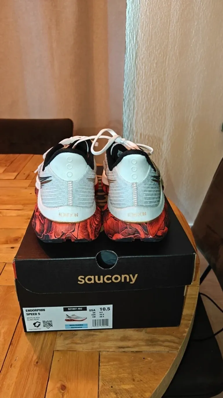 Saucony Endorphin Speed 5 bike d'occasion — image 2 sur 7