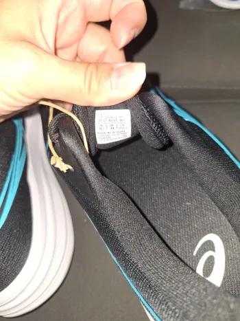 Used Asics Shoes bike — image 3 of 6