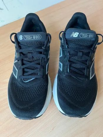 Gebrauchtes New Balance Fresh Foam 880 bike — Bild 1 von 9