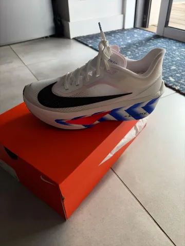 Gebrauchtes Nike Fly 6 Running Shoes