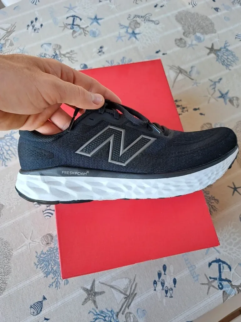 Gebrauchtes New Balance EVOZ v4 bike — Bild 4 von 9