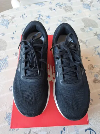 Gebrauchtes New Balance EVOZ v4 bike — Bild 2 von 9