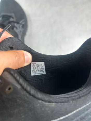 Tweedehands Asics Novablast 4 bike — afbeelding 8 van 8