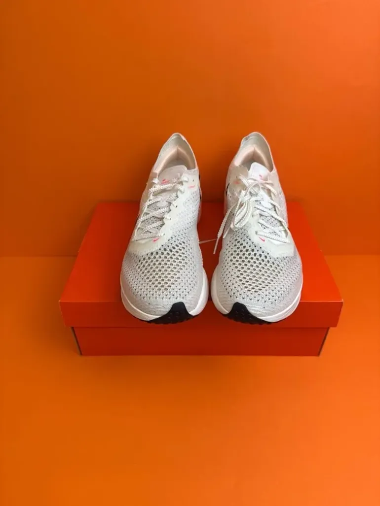 Used Altra ZoomX Vaporfly NEXT% 3 bike — image 2 of 8