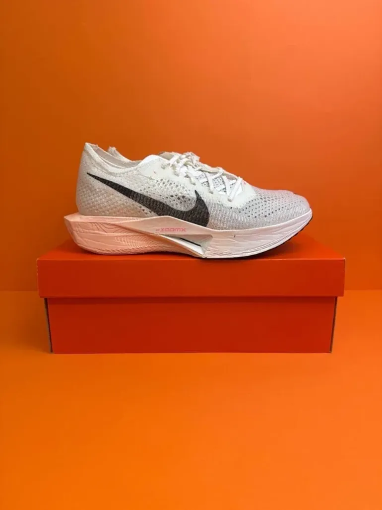 Used Altra ZoomX Vaporfly NEXT% 3 bike — image 1 of 8