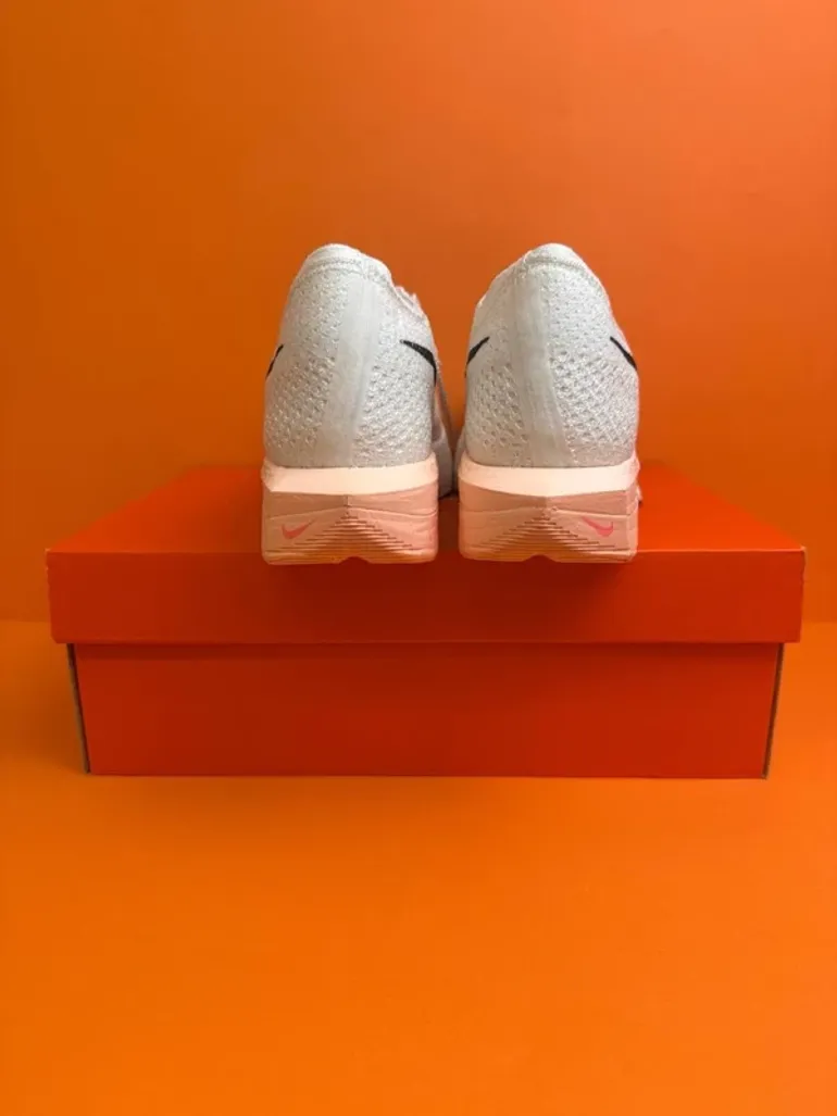 Used Altra ZoomX Vaporfly NEXT% 3 bike — image 4 of 8