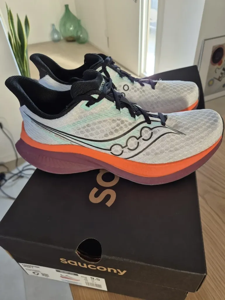 Używany Saucony Endorphin Speed 5 bike — zdjęcie 2 z 7