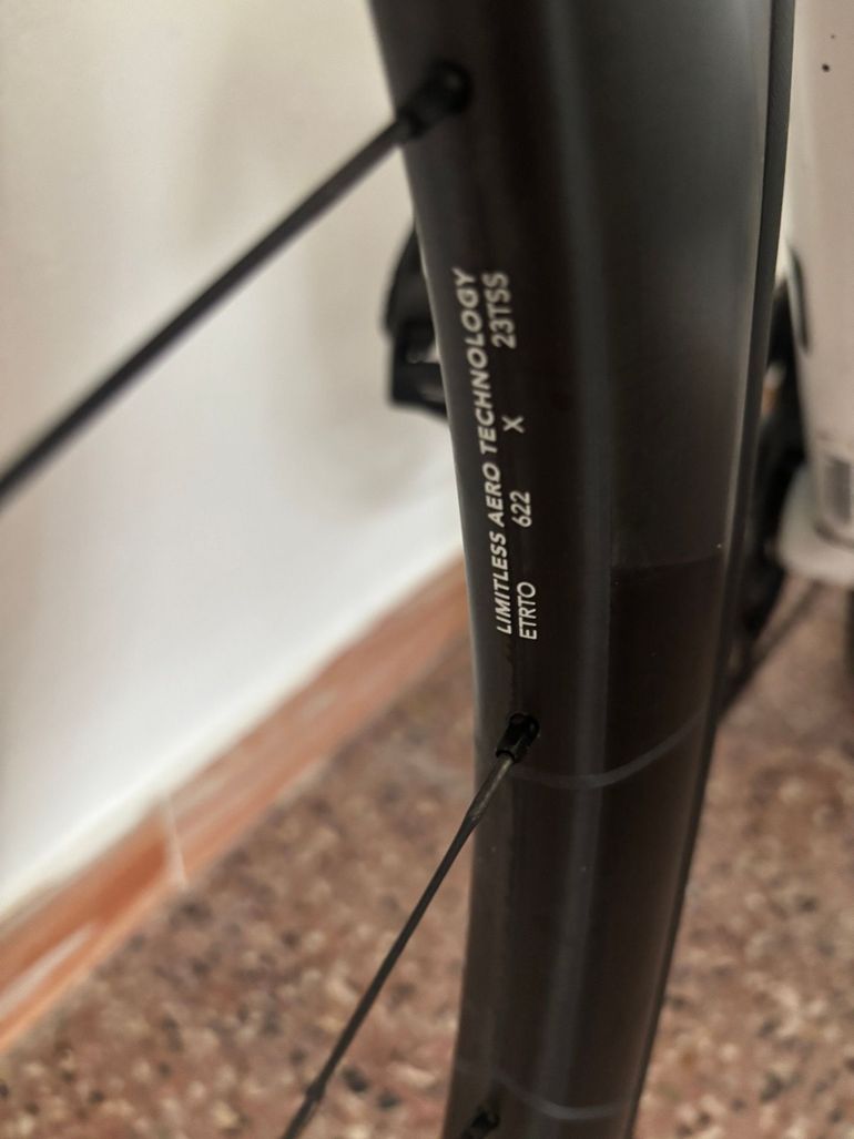 Brugt Hunt SUB50 Limitless Aero Disc Wheelset 2025 bike — billede 3 af 4