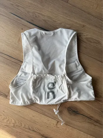 Gebrauchtes On Running Ultra Vest 5L bike — Bild 2 von 3