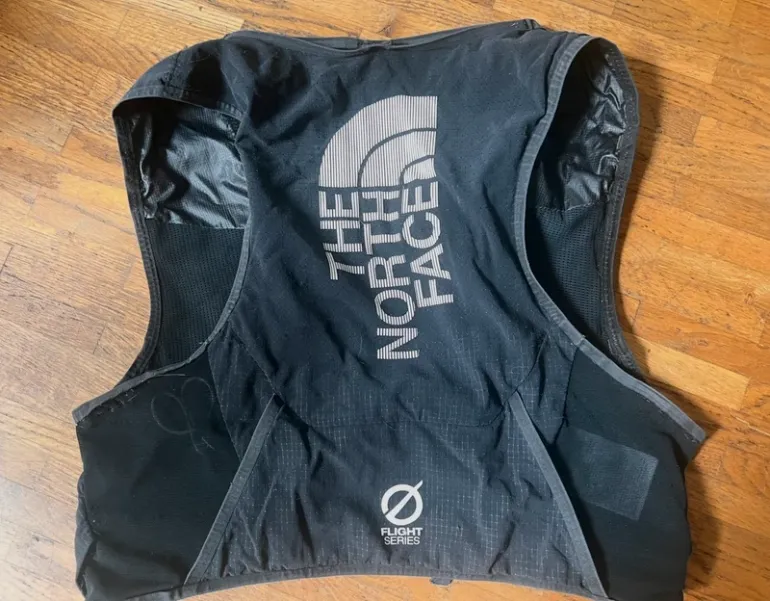 Used The North Face Flight Series Laufweste bike — image 2 of 5