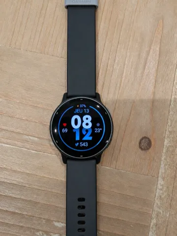 Used Garmin Vivoactive 5 Electronics