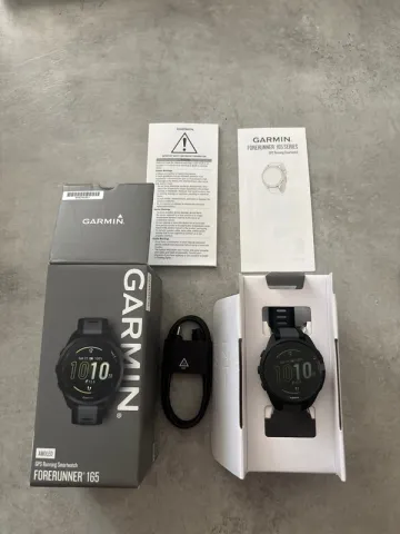 Käytetty Garmin Forerunner 165 Music Electronics