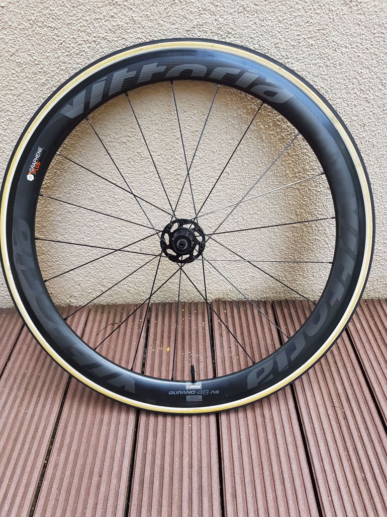 鮪 】VITTORIA Qurano 46 TU Vittoria Qurano 46 Graphene