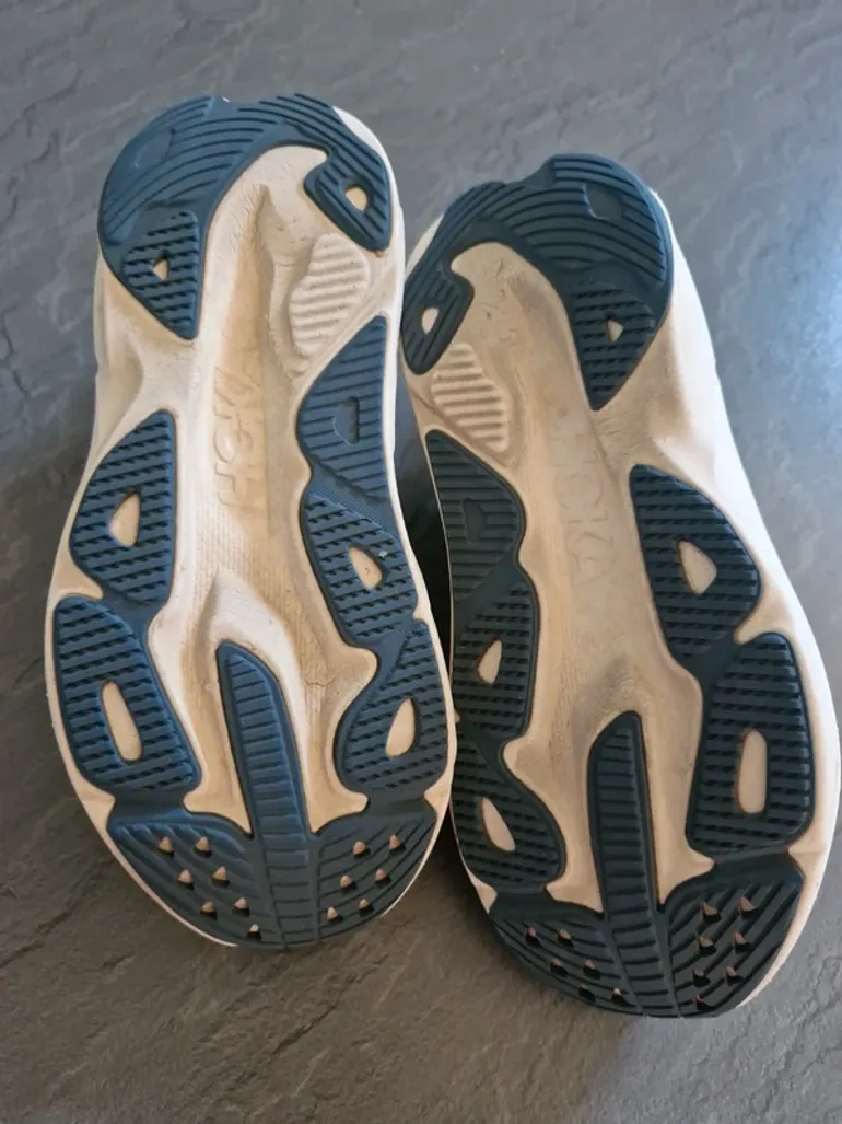 Used Hoka Running Shoes bike — image 5 of 7