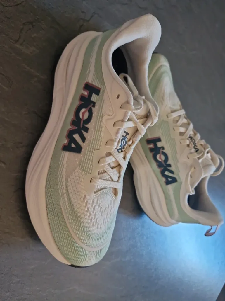 Used Hoka Running Shoes bike — image 1 of 7