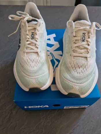 Used Hoka Running Shoes bike — image 6 of 7