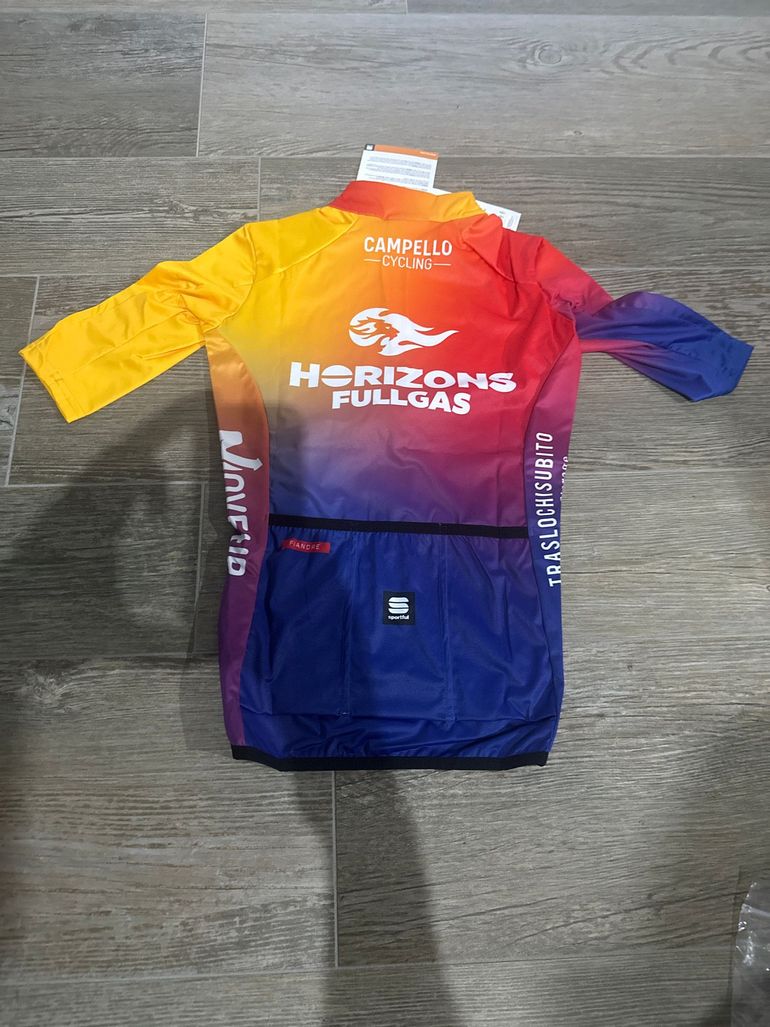 Brugt Sportful Fiandre Pro Jacket Short Sleeves 2026 bike — billede 2 af 3