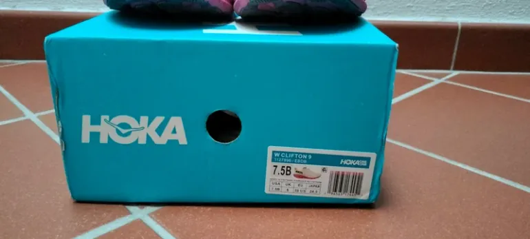 Used Hoka Clifton 9 bike — image 3 of 8