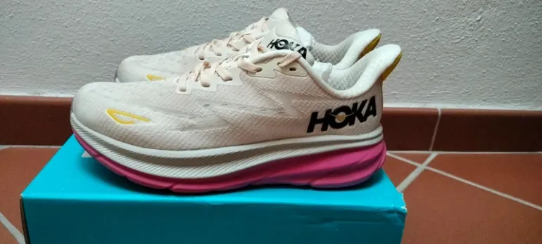 Used Hoka Clifton 9 bike — image 4 of 8