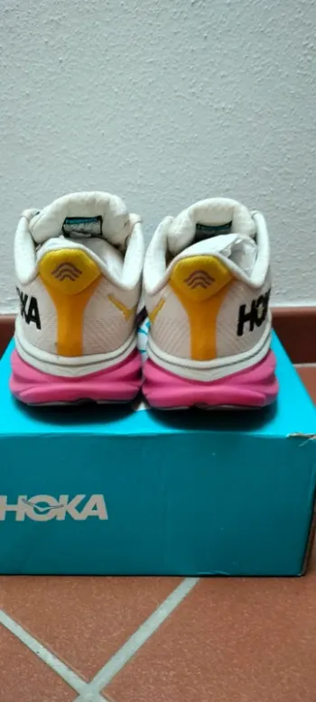 Used Hoka Clifton 9 bike — image 5 of 8