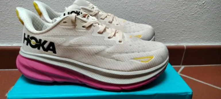 Used Hoka Clifton 9 bike — image 6 of 8