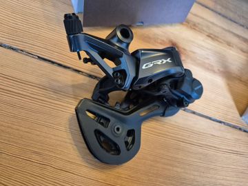 Shimano GRX RD-RX822-GS Drivetrain & Pedals d'occasion