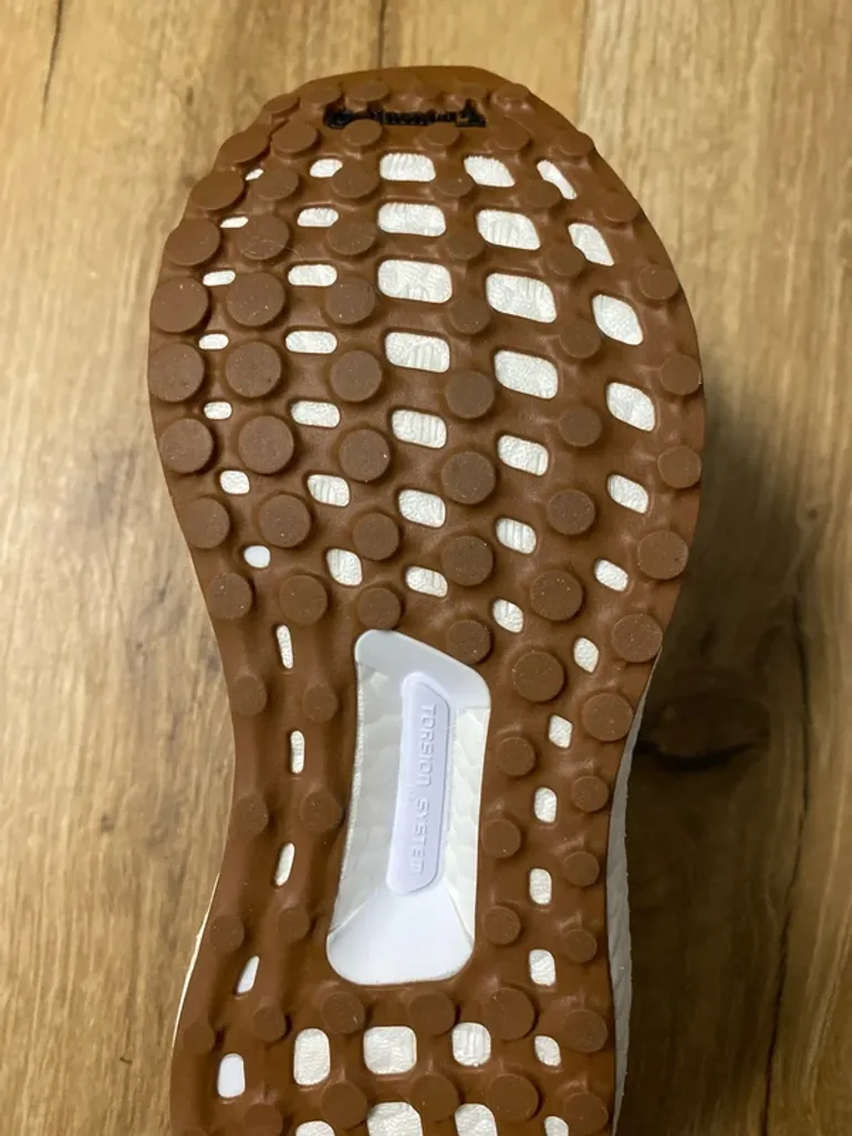 Used Adidas Ultra Boost OG IVY Park bike — image 5 of 7