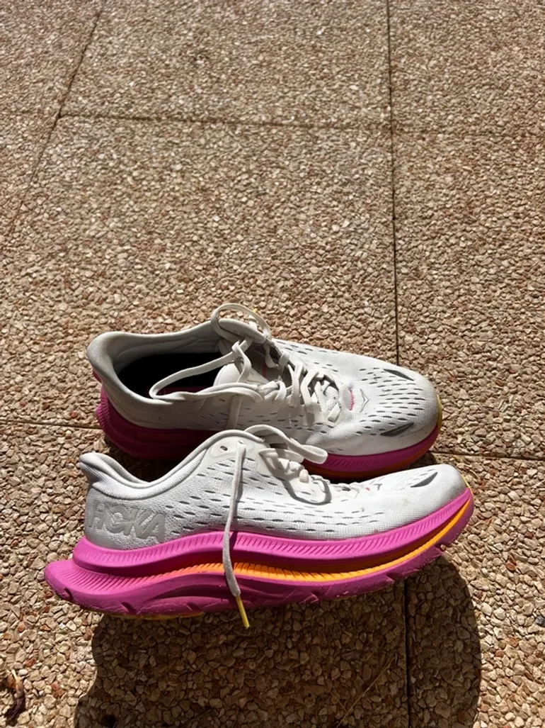 Used Hoka Running Shoes bike — image 4 of 4