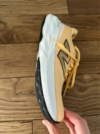 Used New Balance 880 bike — image 8 of 11