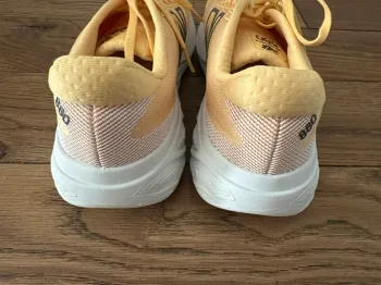 Used New Balance 880 bike — image 11 of 11
