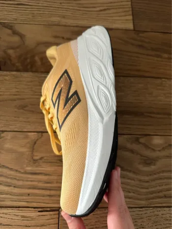 Used New Balance 880 bike — image 10 of 11