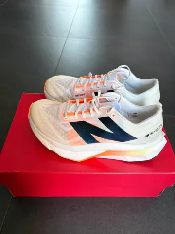 Used New Balance RC Elite 4 Running Shoes