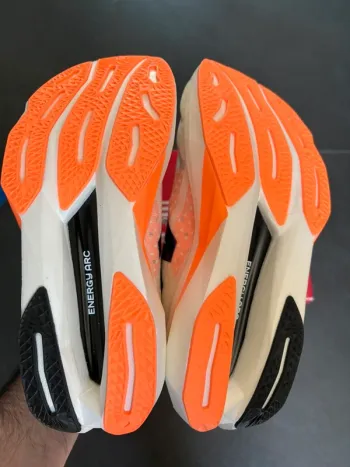 Used New Balance RC Elite 4 bike — image 5 of 9