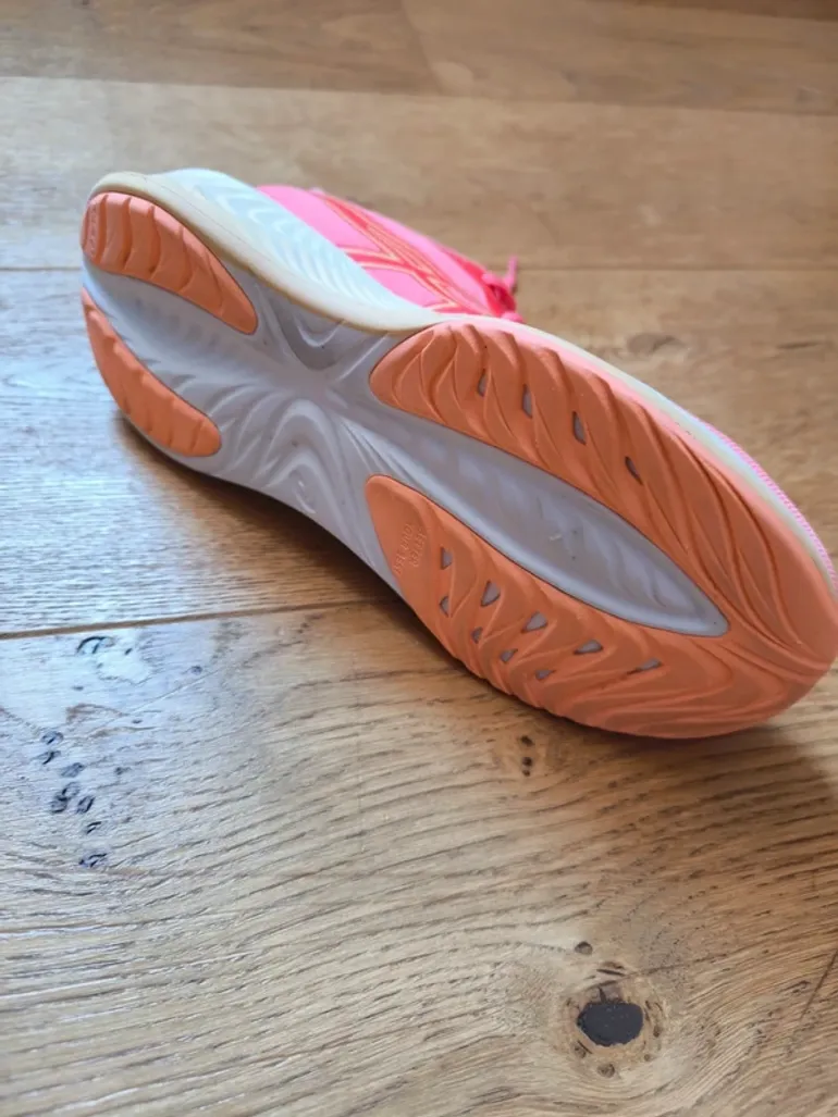 Asics Gel-Cumulus 26 GS bike usato — immagine 3 di 5