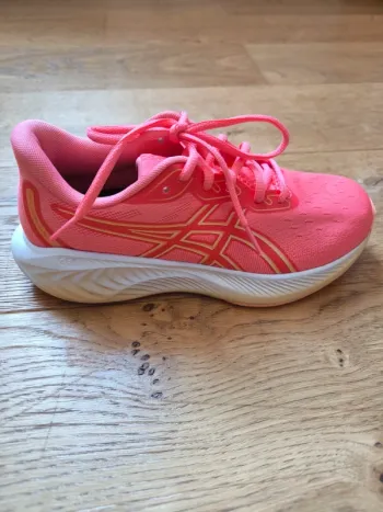 Asics Gel-Cumulus 26 GS bike usato — immagine 2 di 5