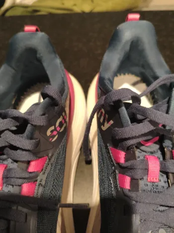 Gebrauchtes Saucony Hurricane 24 bike — Bild 8 von 11