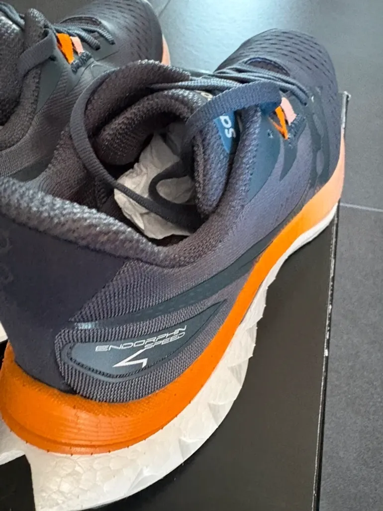 Used Saucony Endorphin Speed 4 bike — image 3 of 7